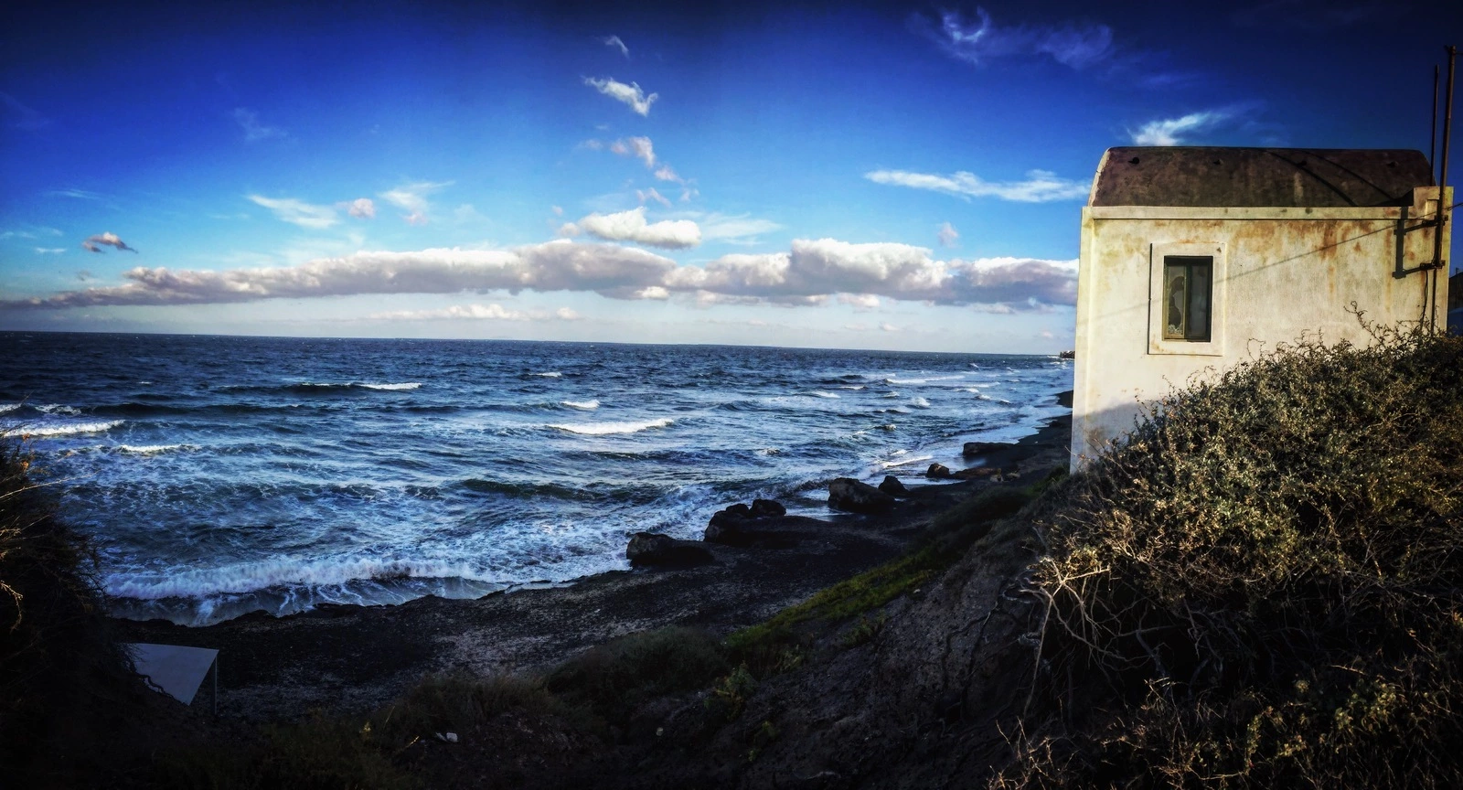Seafront Unfinished House for sale in Santorini. ID S4-7568