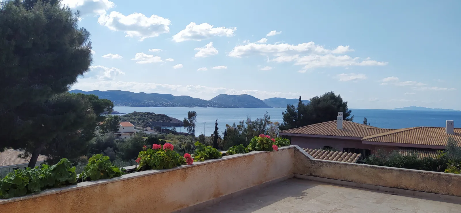 Villa for sale in Anavyssos. ID Av-1046