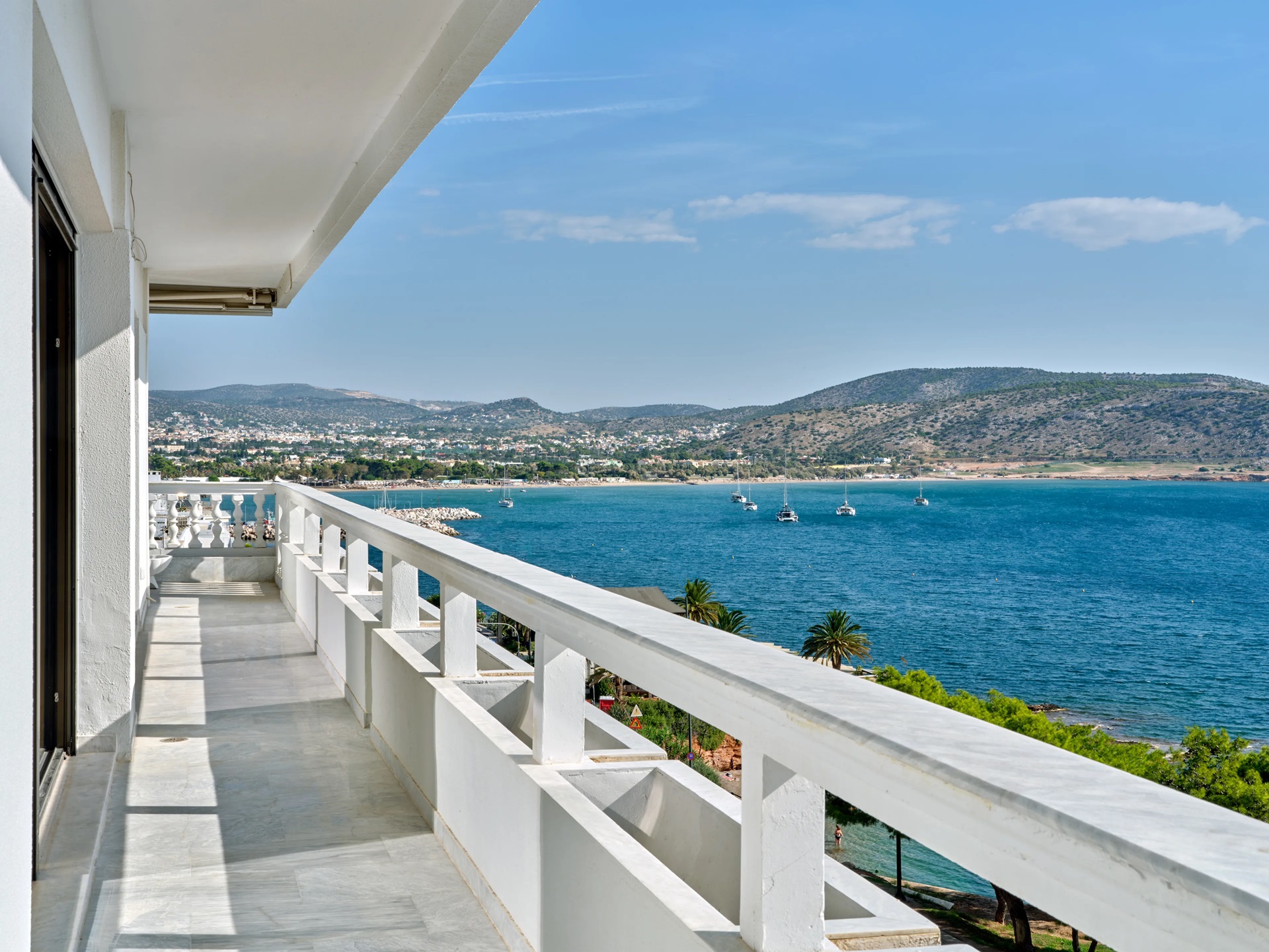 Beachfront Penthouse for sale in Varkiza. ID A4-7005