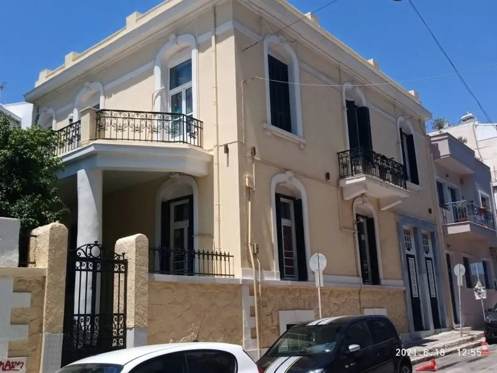 Seaview Neoclassical Residence for sale in Kastella Piraeus. ID A4-6831