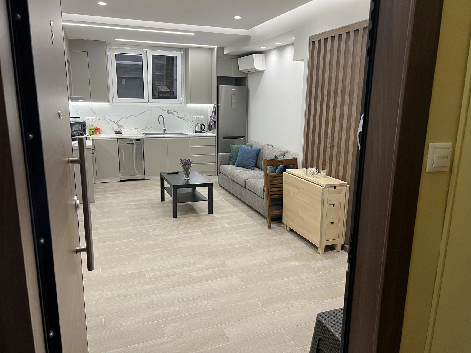 One Bedroom Apartment for sale in Athens city center. ID A4-6549