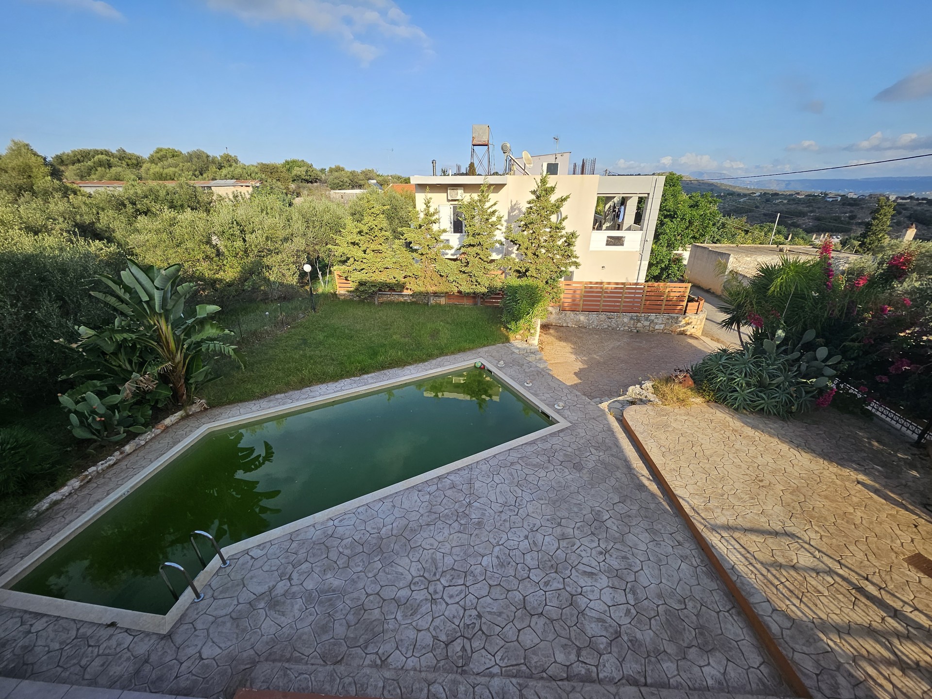 Two Bedrooms Apartment for rent in Chania. ID 001-1144