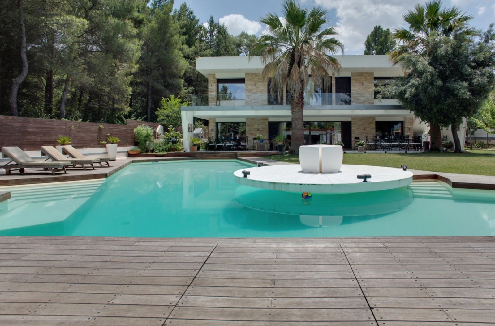 Luxurious Villa in Anoixi, Ekali. ID Av-952