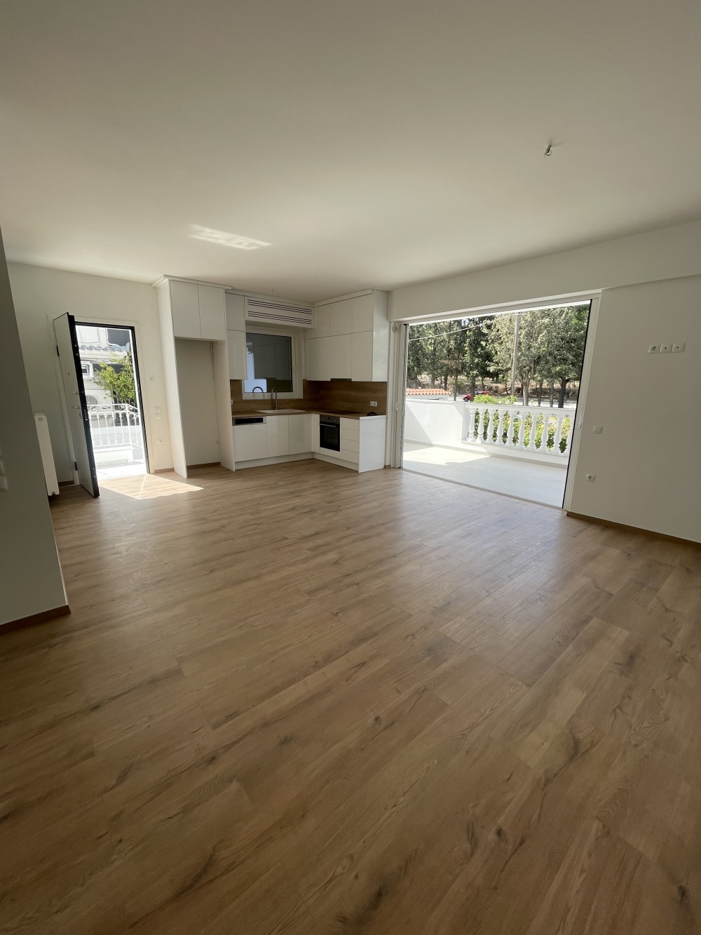 Apartment for sale in Vouliagmeni. ID A4-6007