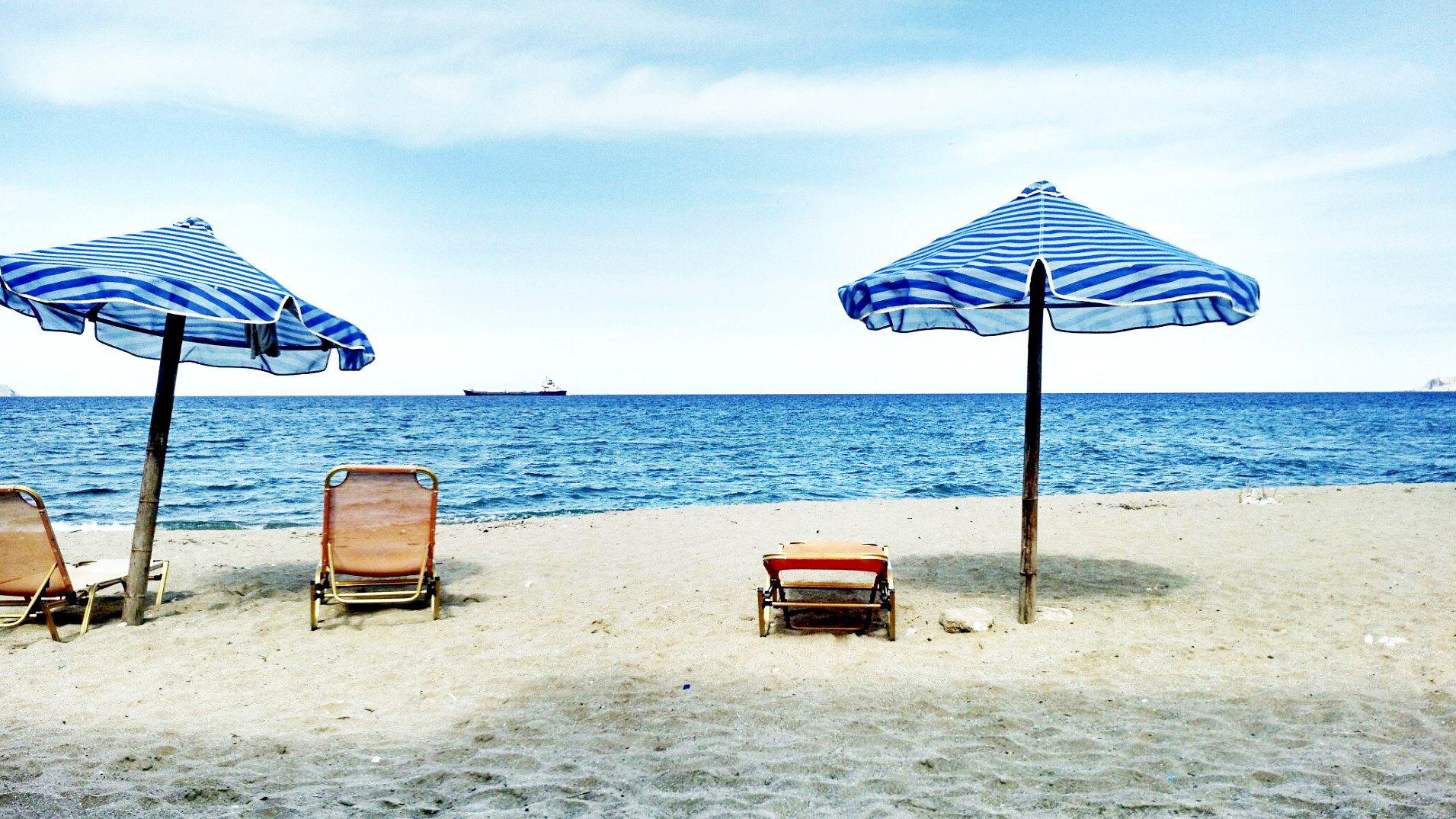 Seafront Investment Land with a Stone Building and a Restaurant for sale in Apokoronas. ID 03-2718