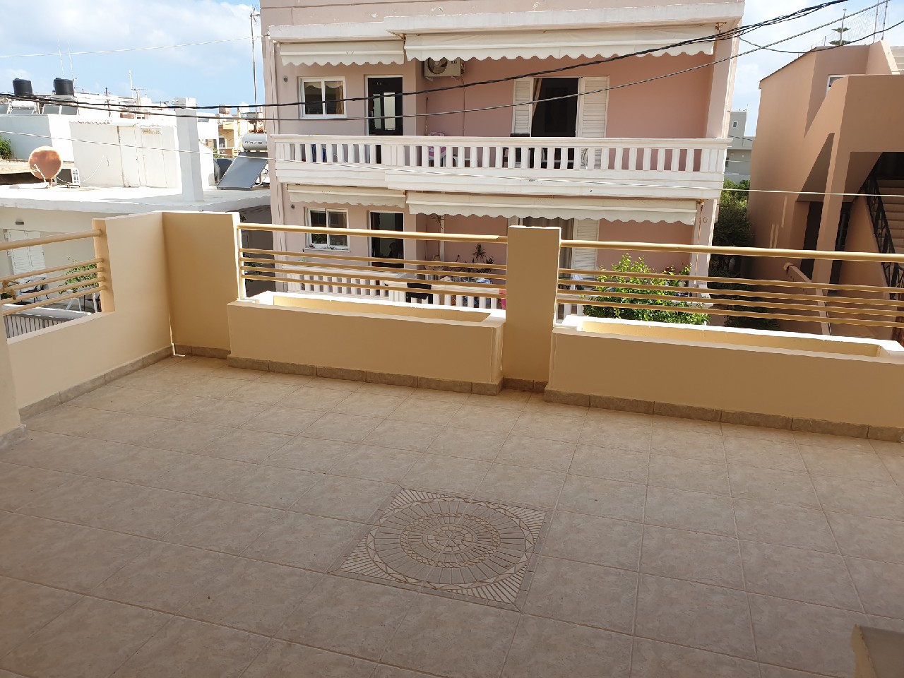 Penthouse for sale in Kalamaki Chania. ID 04-4375